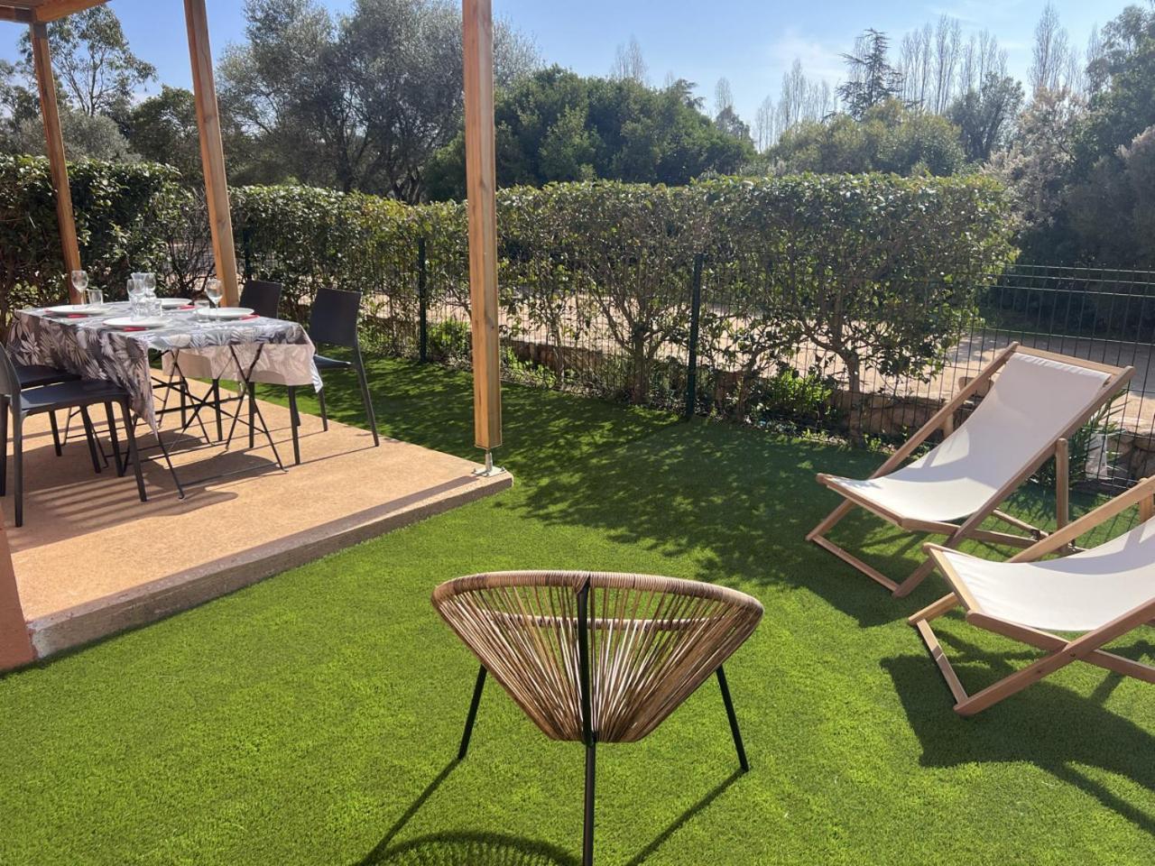 Residence Hoteliere Les Hameaux De Saint Cyprien Appartement 2 Chambres ليسي المظهر الخارجي الصورة
