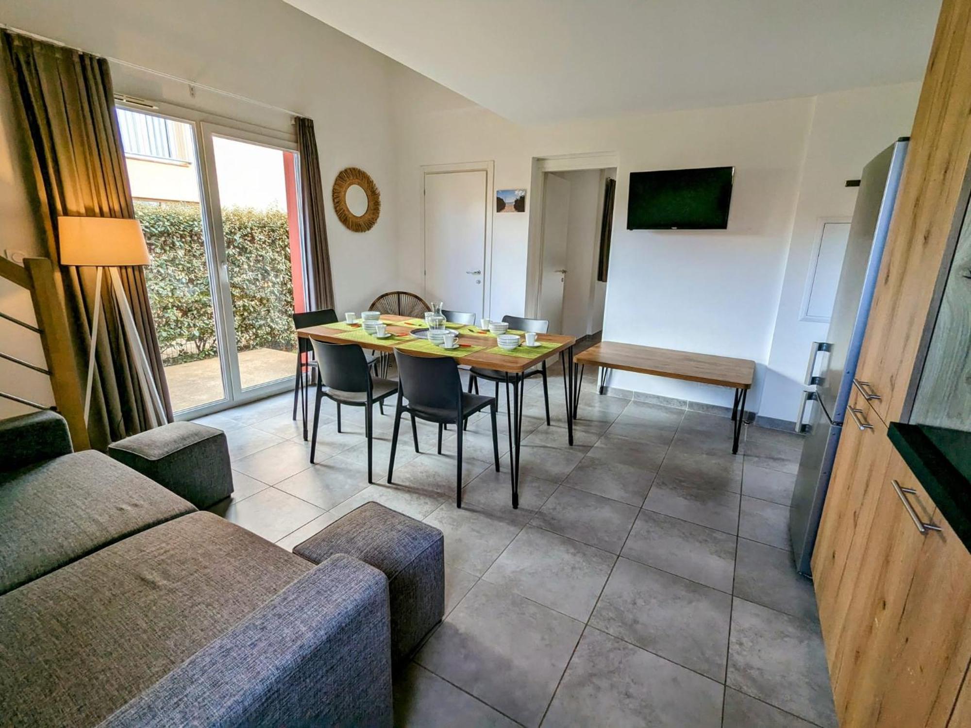 Residence Hoteliere Les Hameaux De Saint Cyprien Appartement 2 Chambres ليسي المظهر الخارجي الصورة