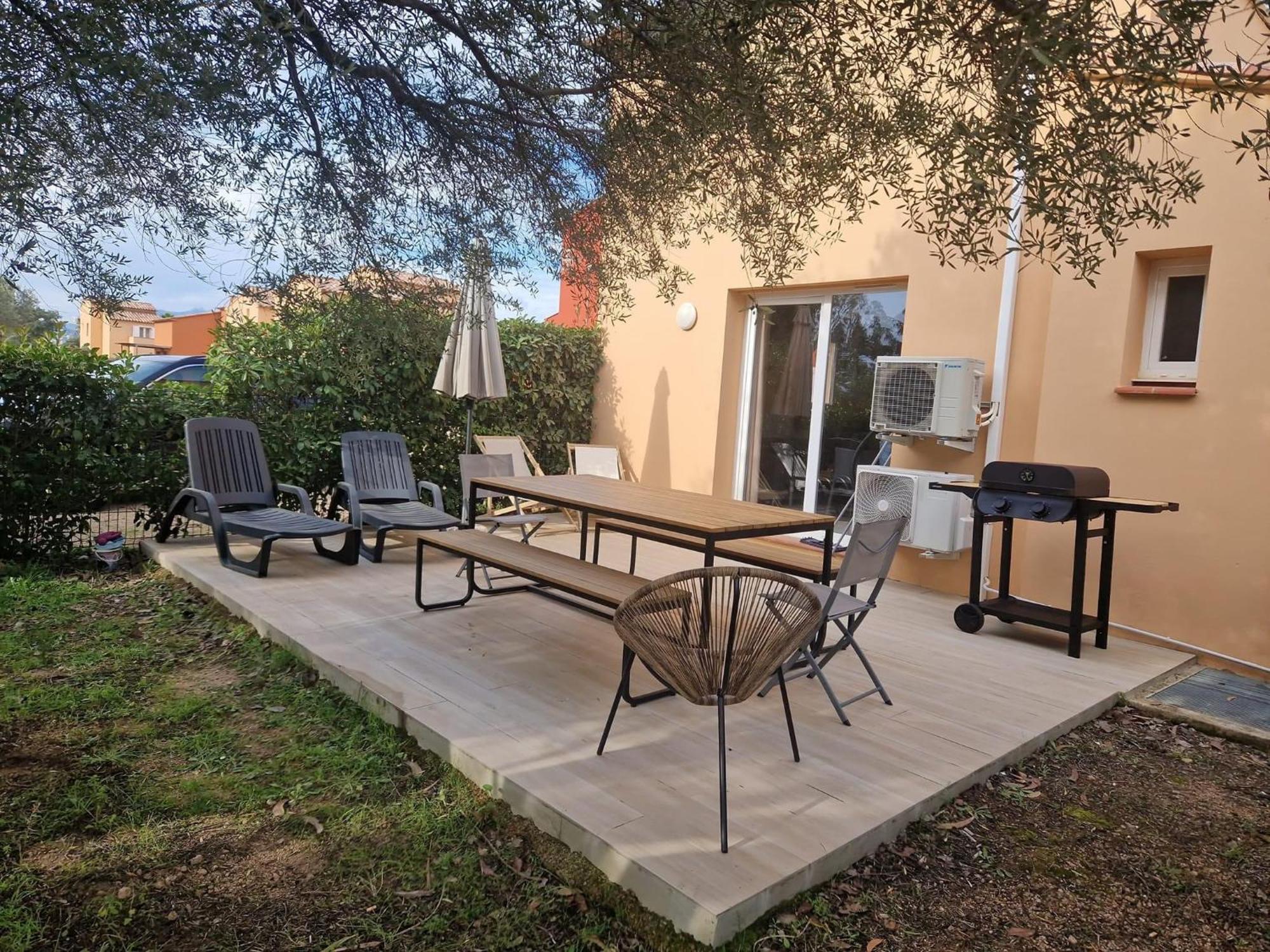 Residence Hoteliere Les Hameaux De Saint Cyprien Appartement 2 Chambres ليسي المظهر الخارجي الصورة