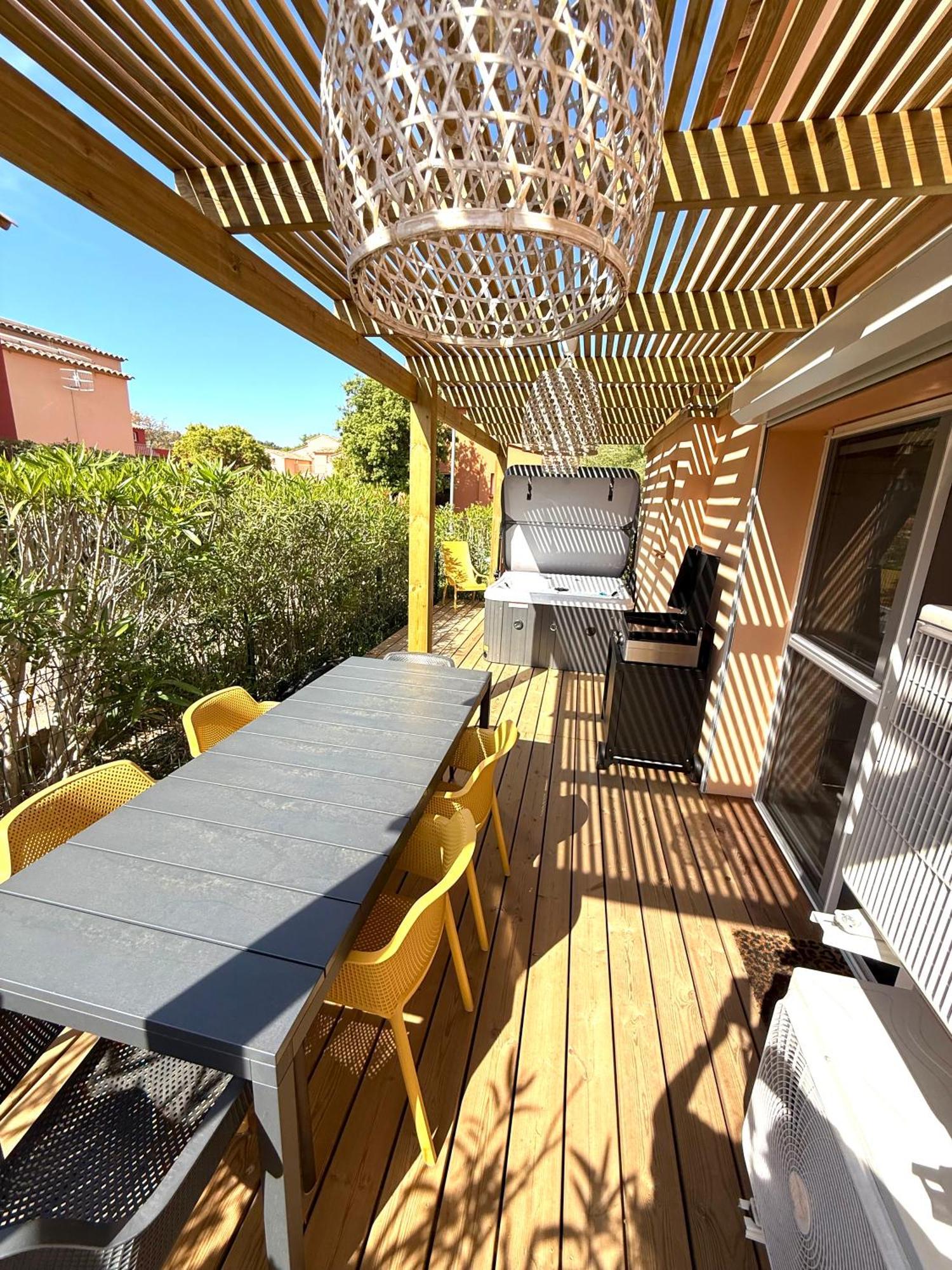Residence Hoteliere Les Hameaux De Saint Cyprien Appartement 2 Chambres ليسي المظهر الخارجي الصورة
